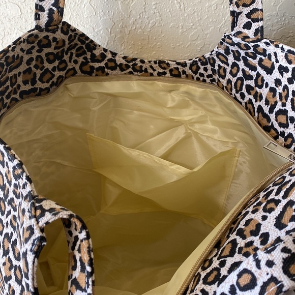 Leopard Print Tote Bag - Picture 10 of 14